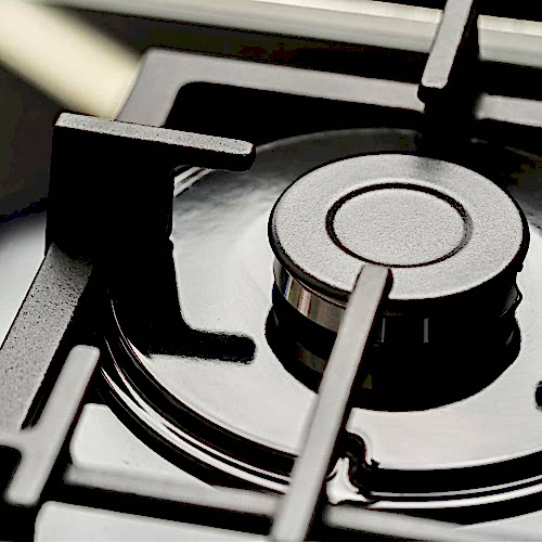 new-modern-shining-metal-gas-cooker-close-up-fleckney